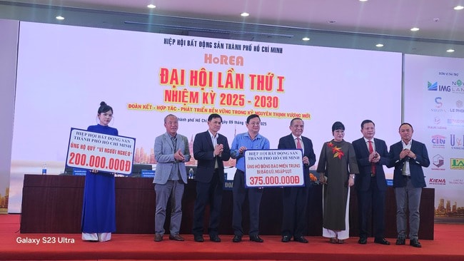 Ông Lê Hoàng Châu giữ chức Chủ tịch Hiệp hội HoREA - Ảnh 4. Ông Lê Hoàng Châu giữ chức Chủ tịch Hiệp hội HoREA - Ảnh 4.