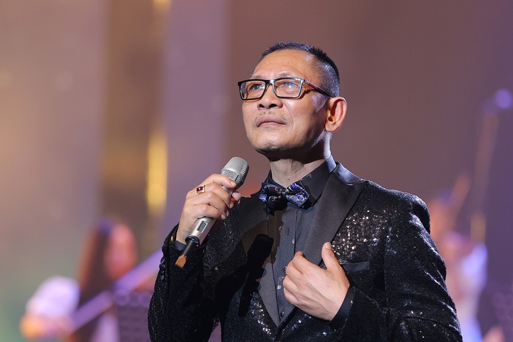 NSND Đức Long sống độc thân ở tuổi 65.