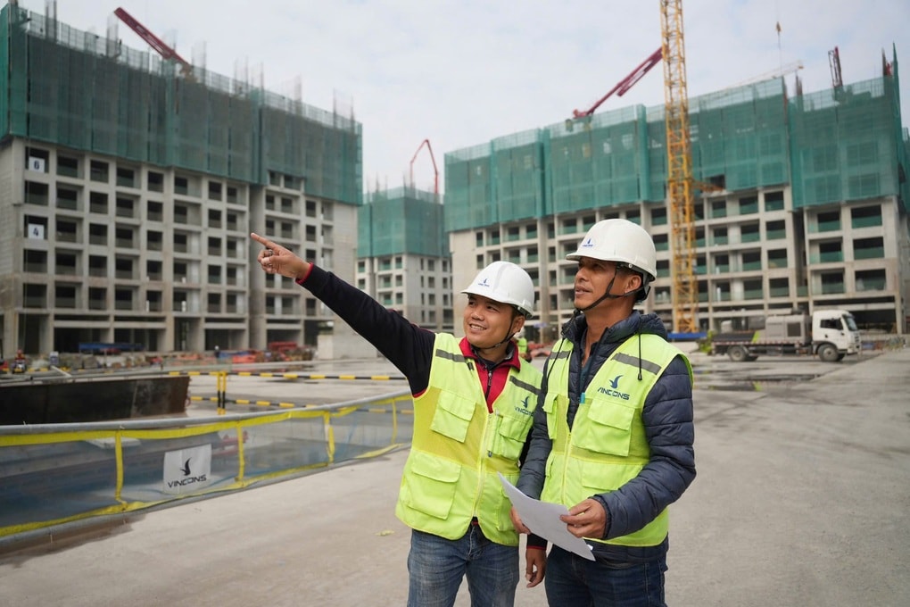 Vincons tuyển dụng 100.000 công nhân xây dựng trên toàn quốc - 1 Vincons tuyển dụng 100.000 công nhân xây dựng trên toàn quốc - 1