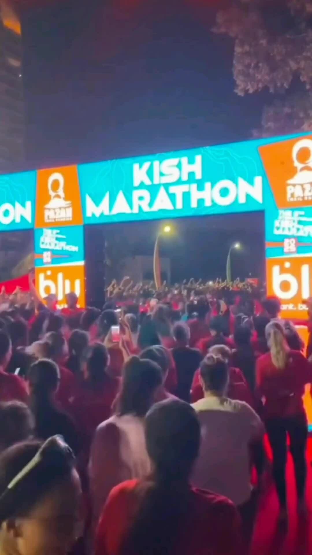 Iran truy trách nhiệm vụ runner nữ chạy marathon không đội khăn