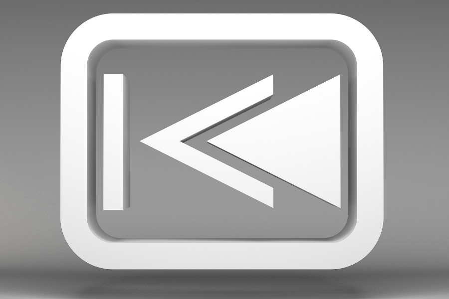 Bạn lặp lại cuộc trò chuyện để tìm cảm giác kiểm soát tạm thời và cầu toàn trong giao tiếp