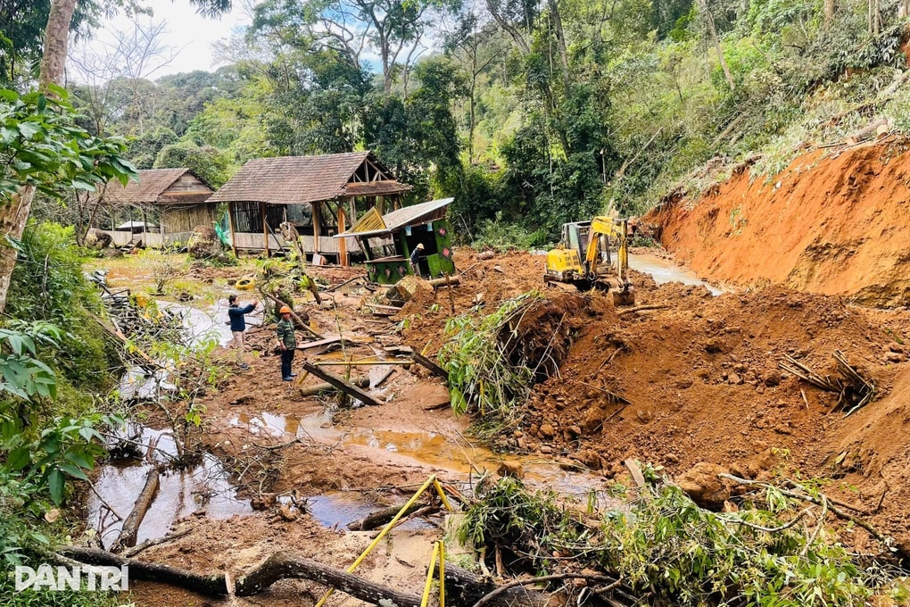 Nơi được mệnh danh là khu vườn địa đàng đóng cửa vì sạt lở - 2 Nơi được mệnh danh là khu vườn địa đàng đóng cửa vì sạt lở - 2