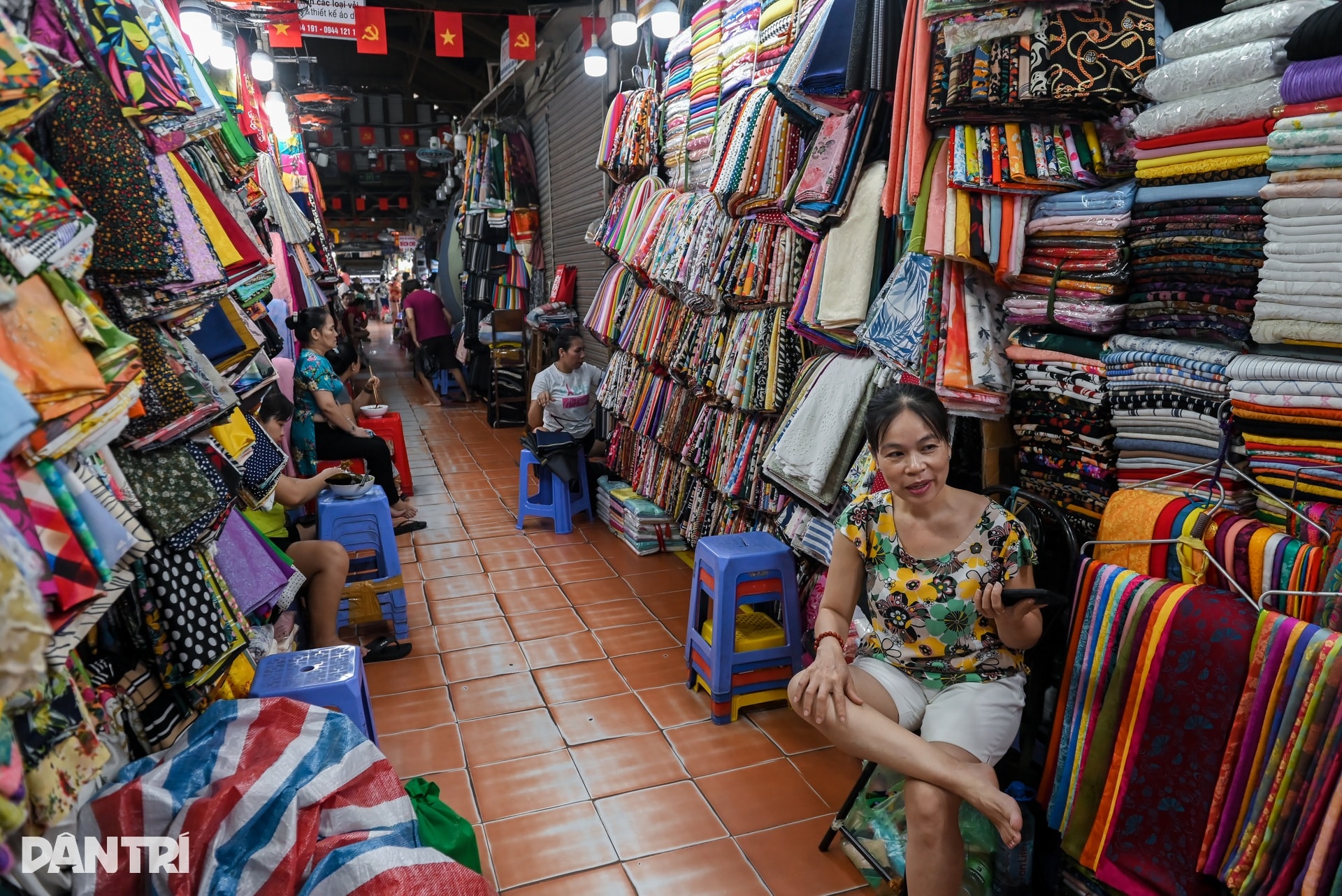 Ngắm chợ Tân Định, hơi thở Sài Gòn xưa giữa lòng đô thị - 6 Ngắm chợ Tân Định, hơi thở Sài Gòn xưa giữa lòng đô thị - 6