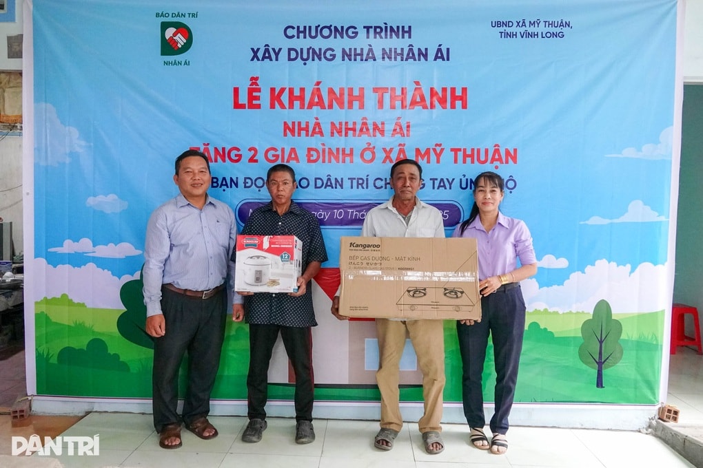 Khánh thành 2 ngôi nhà Nhân ái tặng 2 gia đình khó khăn ở Vĩnh Long  - 3