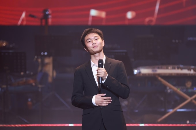 Mao Jia Le trên sân khấu chung kết. Ảnh: Ban tổ chức cung cấp