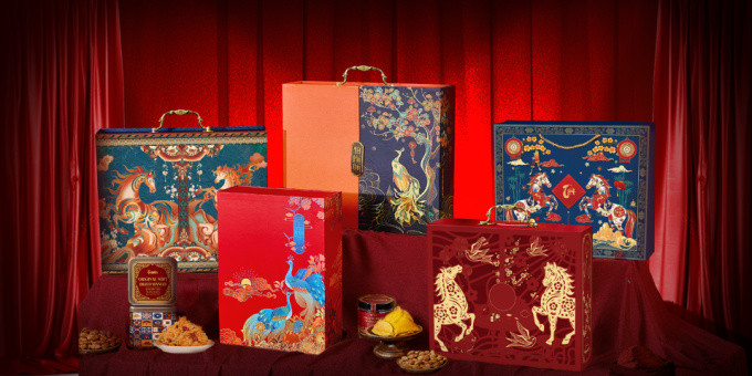 Bộ sưu tập Vân Mã Khởi Vận Niên 2026 gồm các thiết kế gắn liền hình ảnh Á Đông truyền thống, kết hợp công nghệ hiện đại. Ảnh: Sona Gift