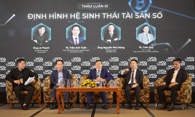 Các chuyên gia cùng nhà quản lý chia sẻ về hệ sinh thái tài sản số tại Việt Nam tại sự kiện. Ảnh: Lưu Quý