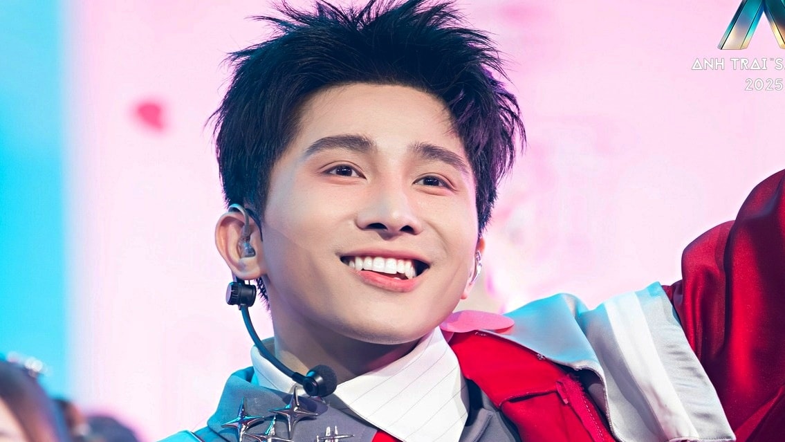 Sơn.K nhìn lại chặng đường tại Anh trai say hi