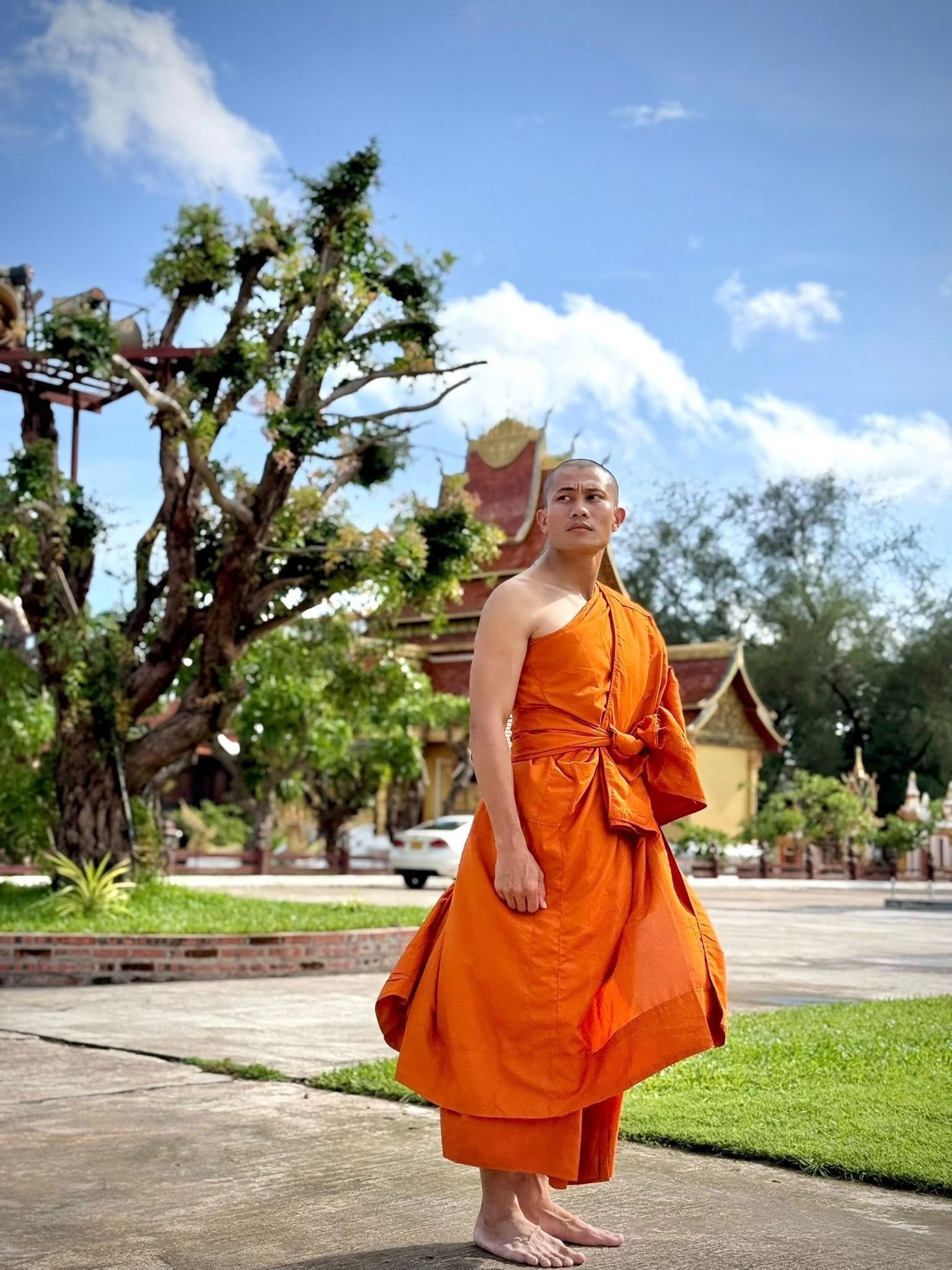 Mưa đỏ ảnh 1 Mua do anh 1