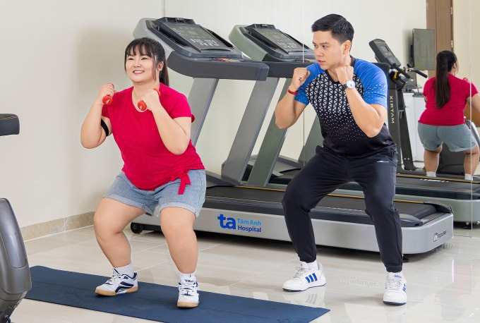 Hoạt động thể chất thường xuyên giúp duy trì sự cân bằng hormone trong cơ thể. Ảnh: Bệnh viện Đa khoa Tâm Anh