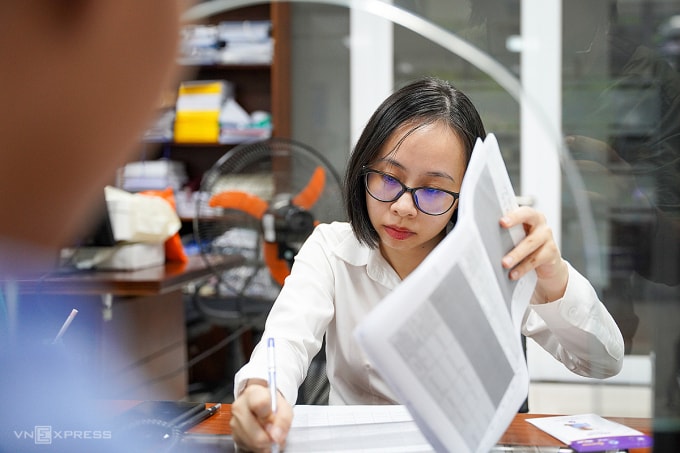 Công chức Đà Nẵng làm việc tại Trung tâm hành chính Đà Nẵng/tháng 5/2024. Ảnh: Nguyễn Đông