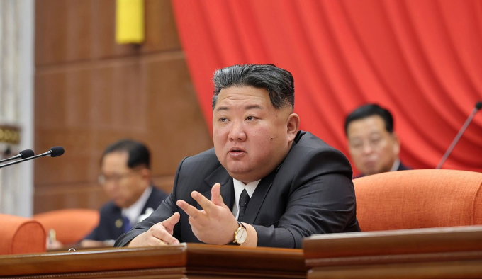 Lãnh đạo Triều Tiên Kim Jong-un chủ trì phiên họp của Ủy ban Trung ương đảng Lao động Triều Tiên, từ ngày 9-11/12. Ảnh: KCNA