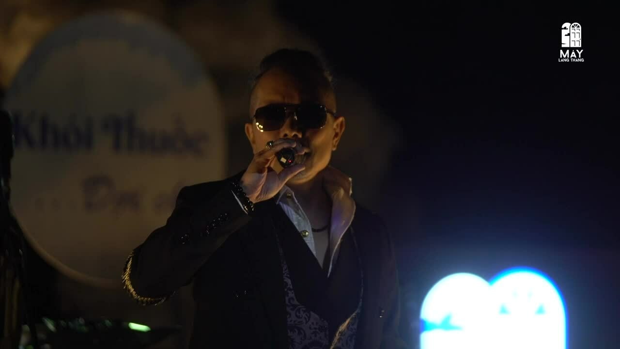 Jimmii Nguyễn hát 