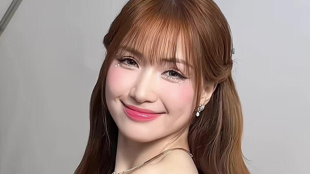 Hậu trường dự sự kiện của Hòa Minzy