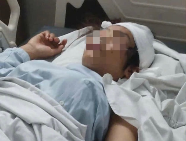 Đại úy CSGT nhận mưa lời khen vì dừng xe, cứu nữ công nhân hôn mê trên đường- Ảnh 2. Đại úy CSGT nhận mưa lời khen vì dừng xe, cứu nữ công nhân hôn mê trên đường- Ảnh 2.