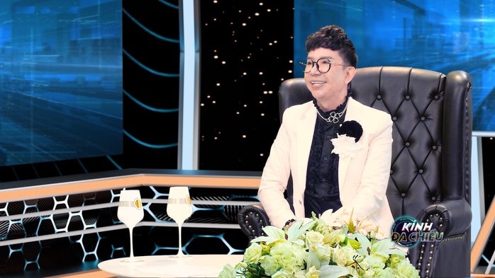 Ca sĩ Long Nhật bật mí chỗ bán bún bò, chè ngon ở Huế - Ảnh 1.