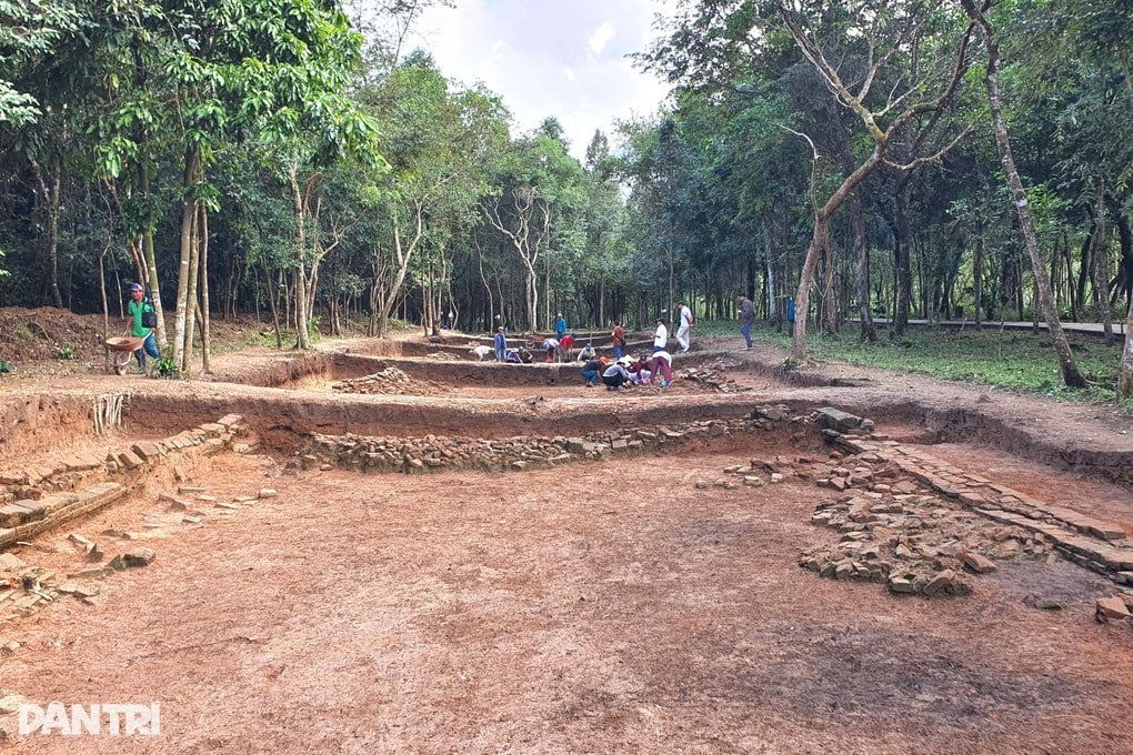 Xuất lộ công trình kiến trúc chưa từng được biết đến ở Mỹ Sơn - 2