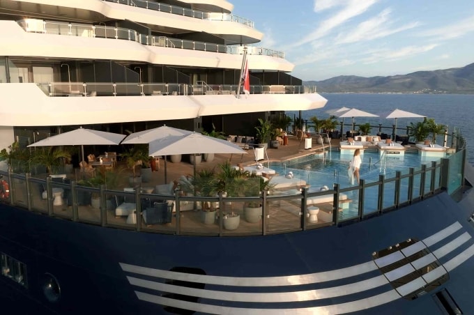 Du thuyền Luminara của Ritz-Carlton. Ảnh: T&L