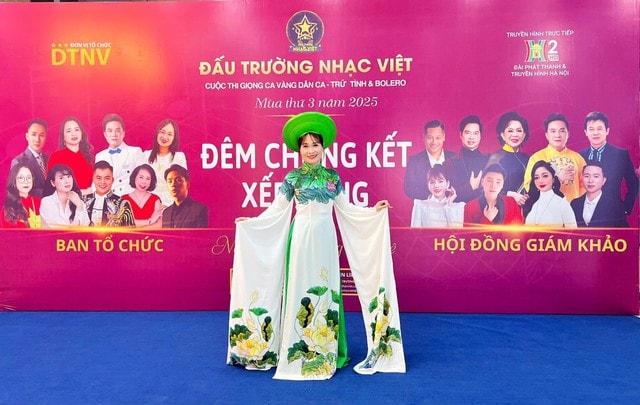 Nữ điều dưỡng chiến thắng Quán quân Đấu Trường Nhạc Việt 2025 ở tuổi ngoài 50- Ảnh 6.