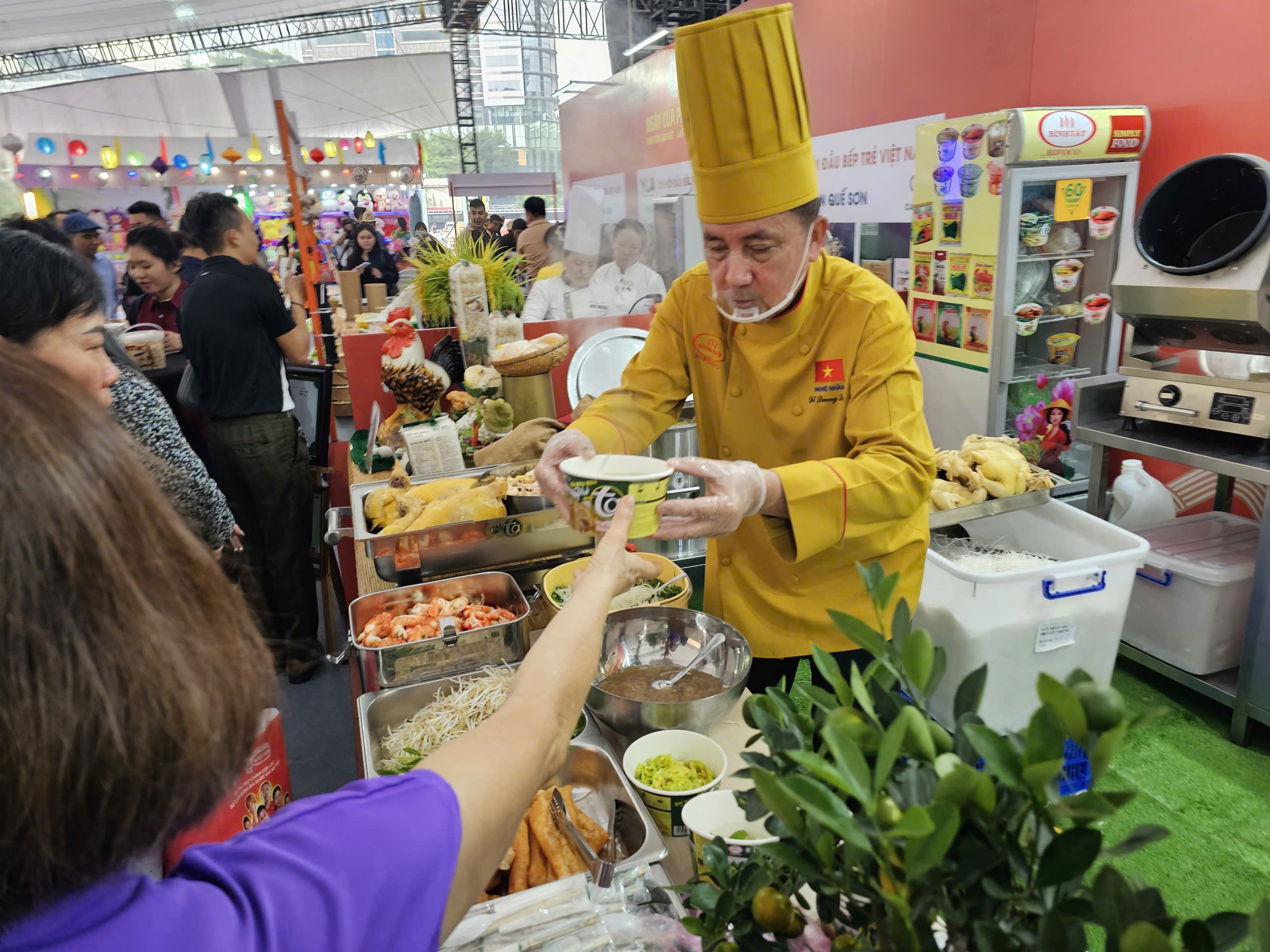 - Ảnh 10. - Ảnh 10.