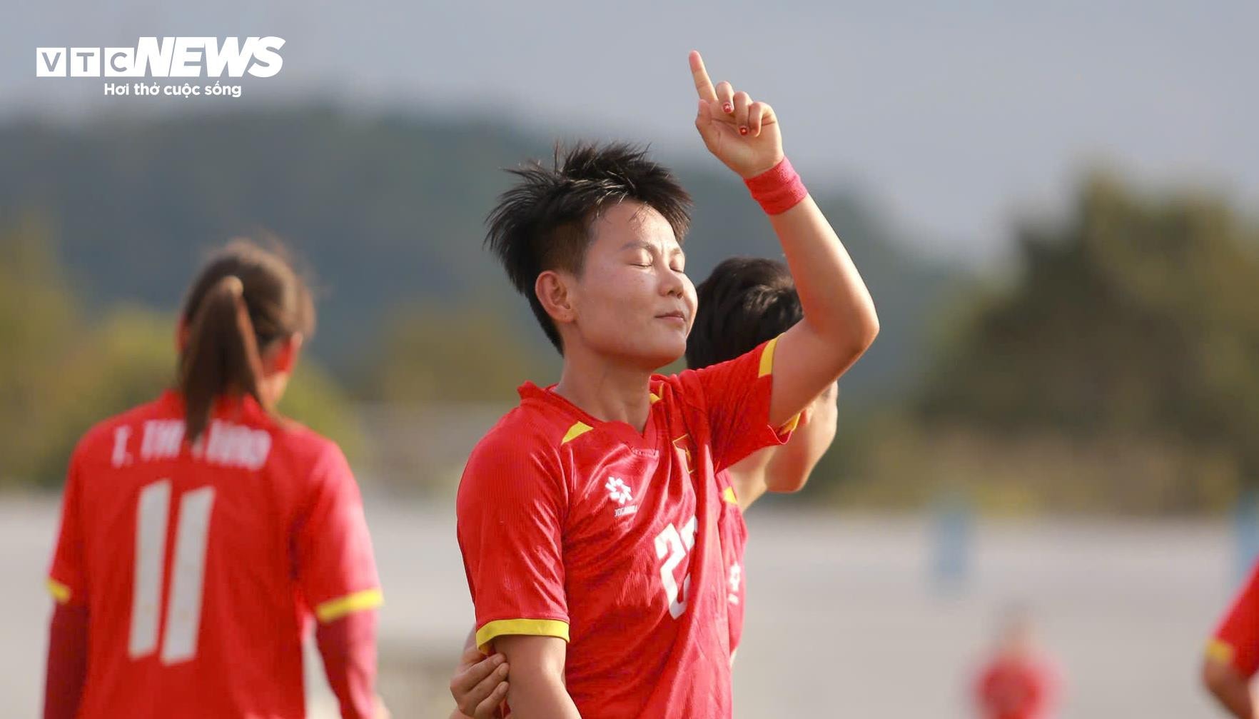 Đội tuyển nữ Việt Nam thắng đậm Indonesia.