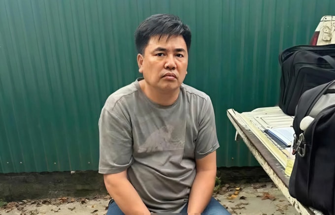 Đặng Từ Thịnh lúc bị khống chế. Ảnh: Công an cung cấp