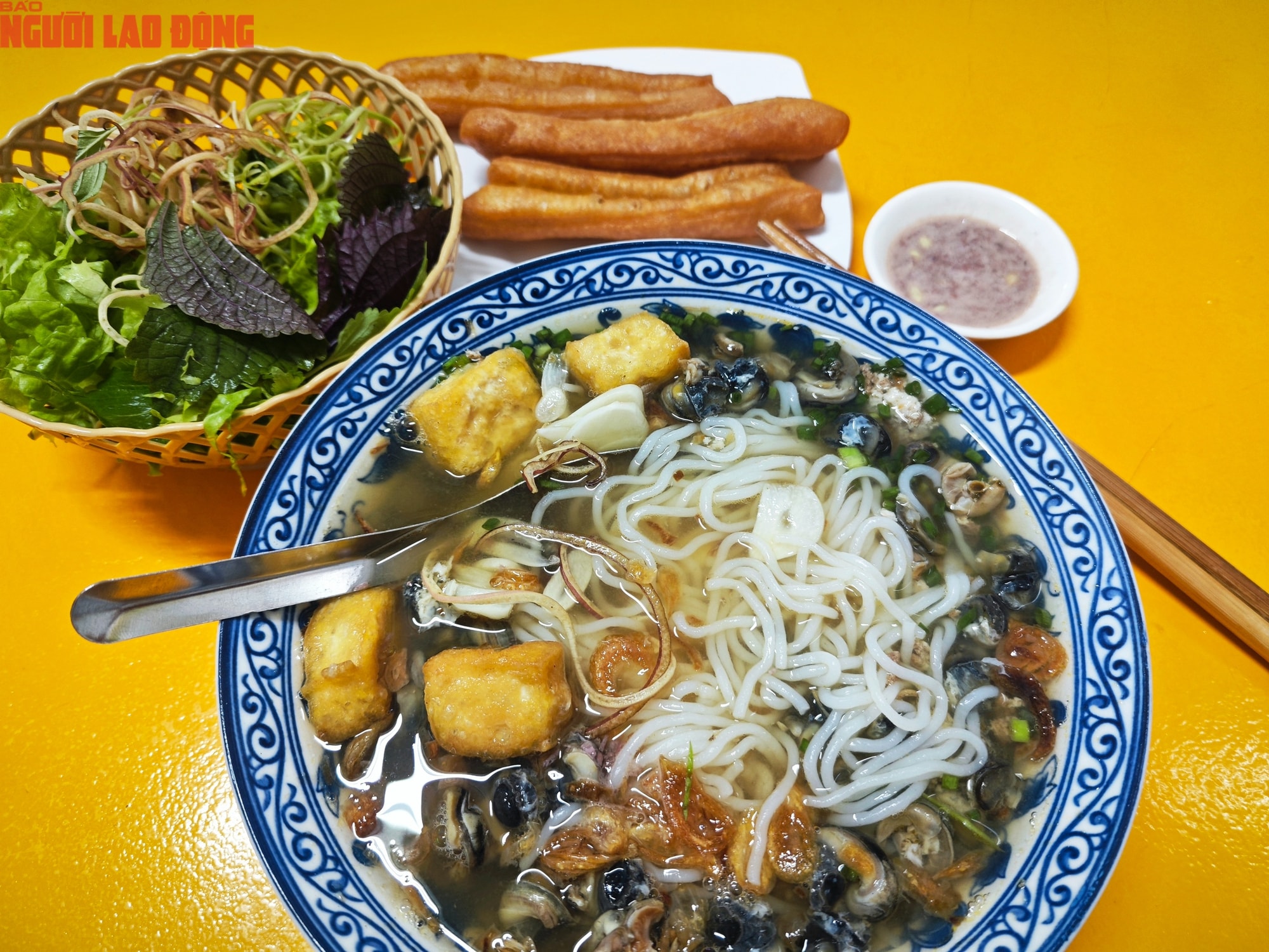 Tăng giá dịch vụ ăn uống có khiến khách hàng rời bỏ quán ăn không? - Ảnh 3.