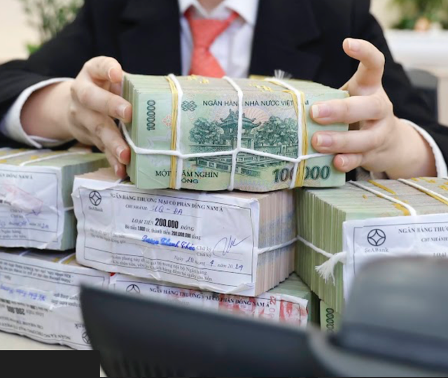 Lãi suất tiết kiệm tăng mạnh , tiền từ chứng khoán có chảy qua gửi tiết kiệm? - Ảnh 2. Lãi suất tiết kiệm tăng mạnh , tiền từ chứng khoán có chảy qua gửi tiết kiệm? - Ảnh 2.