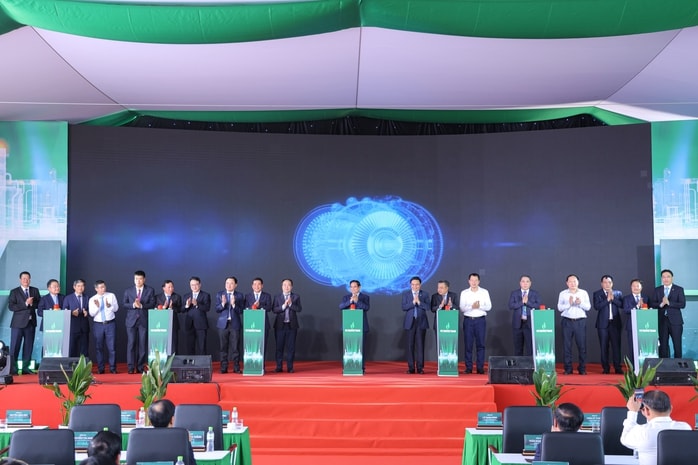 Thủ tướng Phạm Minh Chính khánh thành nhà máy điện khí LNG 1 , 4 tỉ USD tại Đồng Nai - Ảnh 4. Thủ tướng Phạm Minh Chính khánh thành nhà máy điện khí LNG 1 , 4 tỉ USD tại Đồng Nai - Ảnh 4.