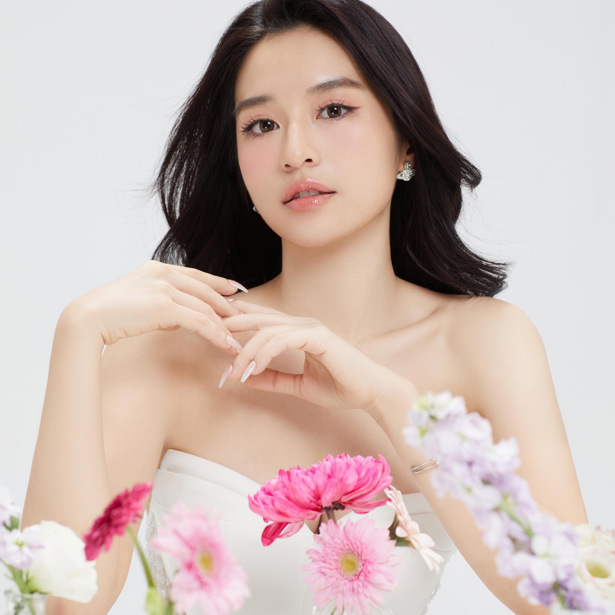 Nữ giảng viên đại học quê Thanh Hóa gây chú ý tại Miss World Vietnam 2025- Ảnh 3.