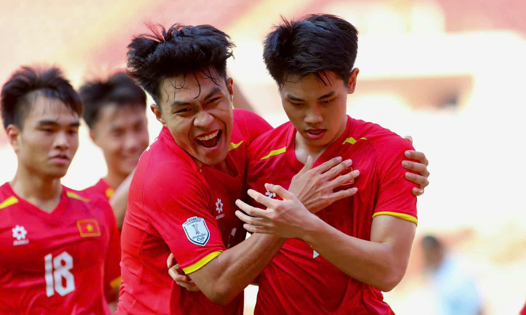 Đình Bắc là một trong 2 cầu thủ ghi bàn trong trận U22 Việt Nam thắng Philippines ở giải Đông Nam Á.