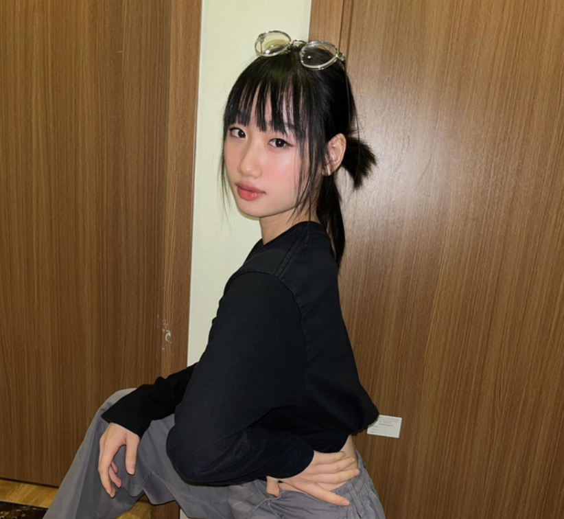 Trưởng thành từ Đội tuyển wushu Việt Nam, Phương Nhi không chỉ có tài năng nổi bật mà còn thu hút sự chú ý trên mạng xã hội nhờ ngoại hình nhỏ nhắn, dễ thương.