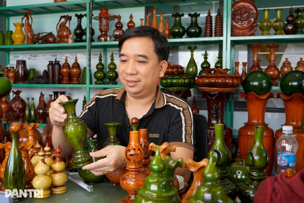 Làng nghề trăm tuổi hồi sinh nhờ livestream - 1