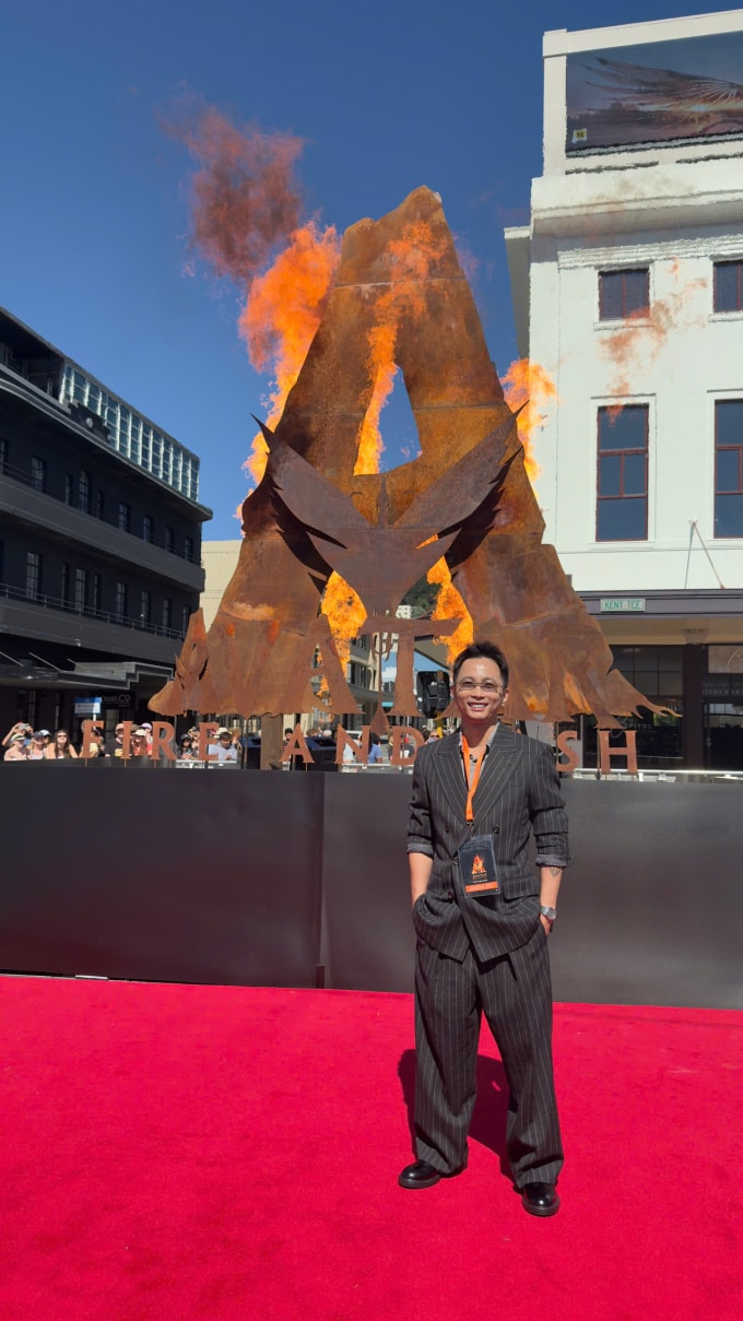 Rhymastic trên thảm đỏ ra mắt Avatar: Fire and Ash ở New Zealand hôm 12/12. Ảnh: Nhân vật cung cấp