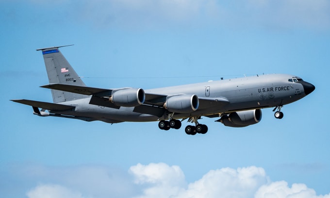 Máy bay tiếp dầu KC-135 cất cánh từ căn cứ MacDill, bang Florida, Mỹ ngày 10/6. Ảnh: USAF