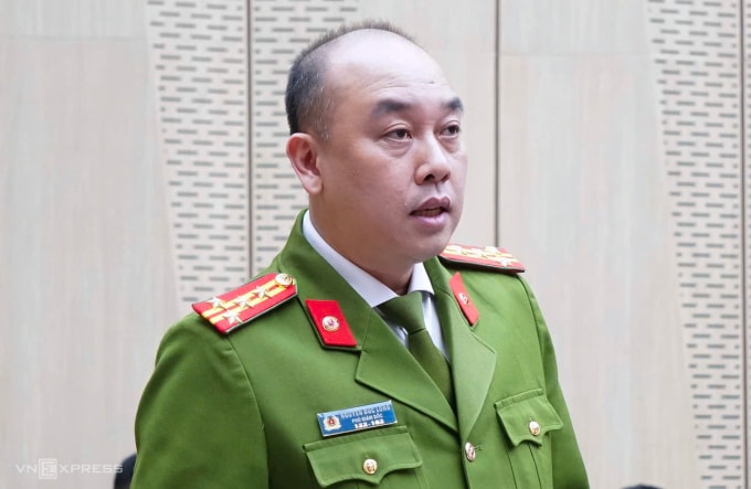 Đại tá Nguyễn Đức Long, Phó giám đốc Công an Hà Nội tại họp báo. Ảnh: Phạm Dự