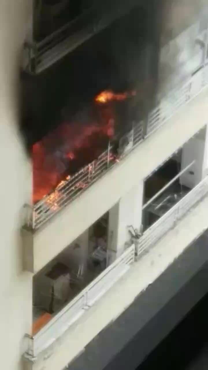 Cháy chung cư Đại Thanh