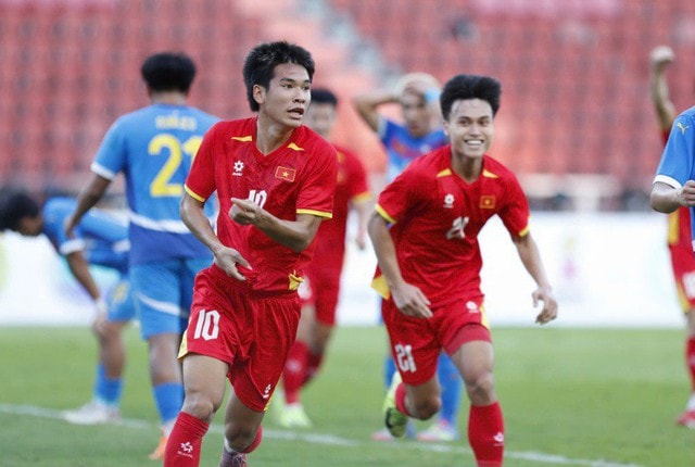 Đội tuyển U22 Việt Nam vào chung kết bóng đá nam SEA Games 33- Ảnh 1. Đội tuyển U22 Việt Nam vào chung kết bóng đá nam SEA Games 33- Ảnh 1.