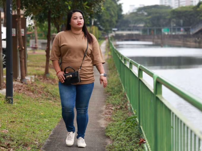 Eleanor Albarece, 40 tuổi, ở Singapore. Ảnh: CNA