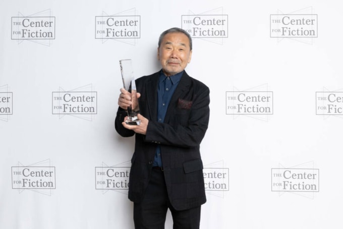 Murakami nhận giải Thành tựu trọn đời của The Center for Fiction. Ảnh: The Center for Fiction