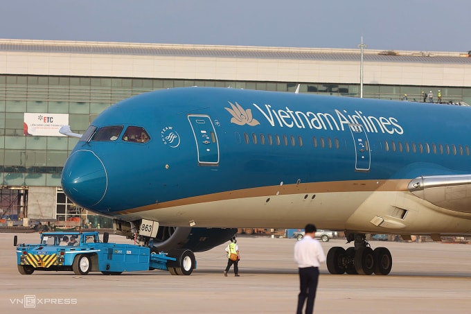 Boeing 787 Dreamliner vào vị trí đỗ ở sân bay Long Thành, chiều 15/12. Ảnh: Quỳnh Trần