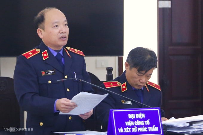 Đại diện VKS nêu quan điểm, sáng 16/12. Ảnh: Phạm Dự