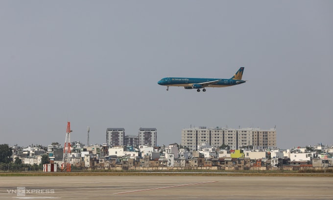 Máy bay tại sân bay Tân Sơn Nhất. Ảnh: Quỳnh Trần