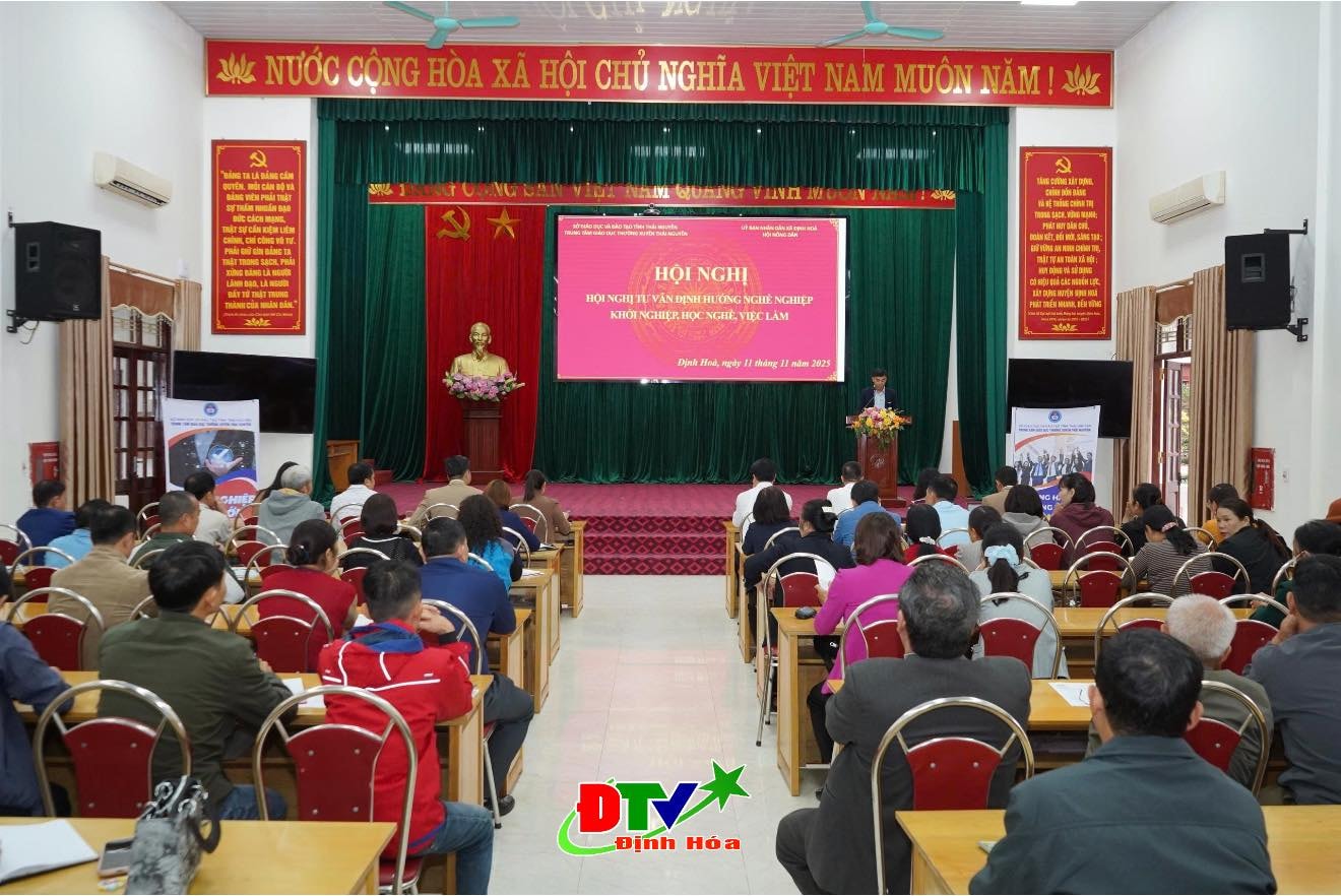 Định Hóa đẩy mạnh truyền thông giảm nghèo thông tin: Đưa chính sách đến gần hơn với người dân vùng sâu - Ảnh 2.