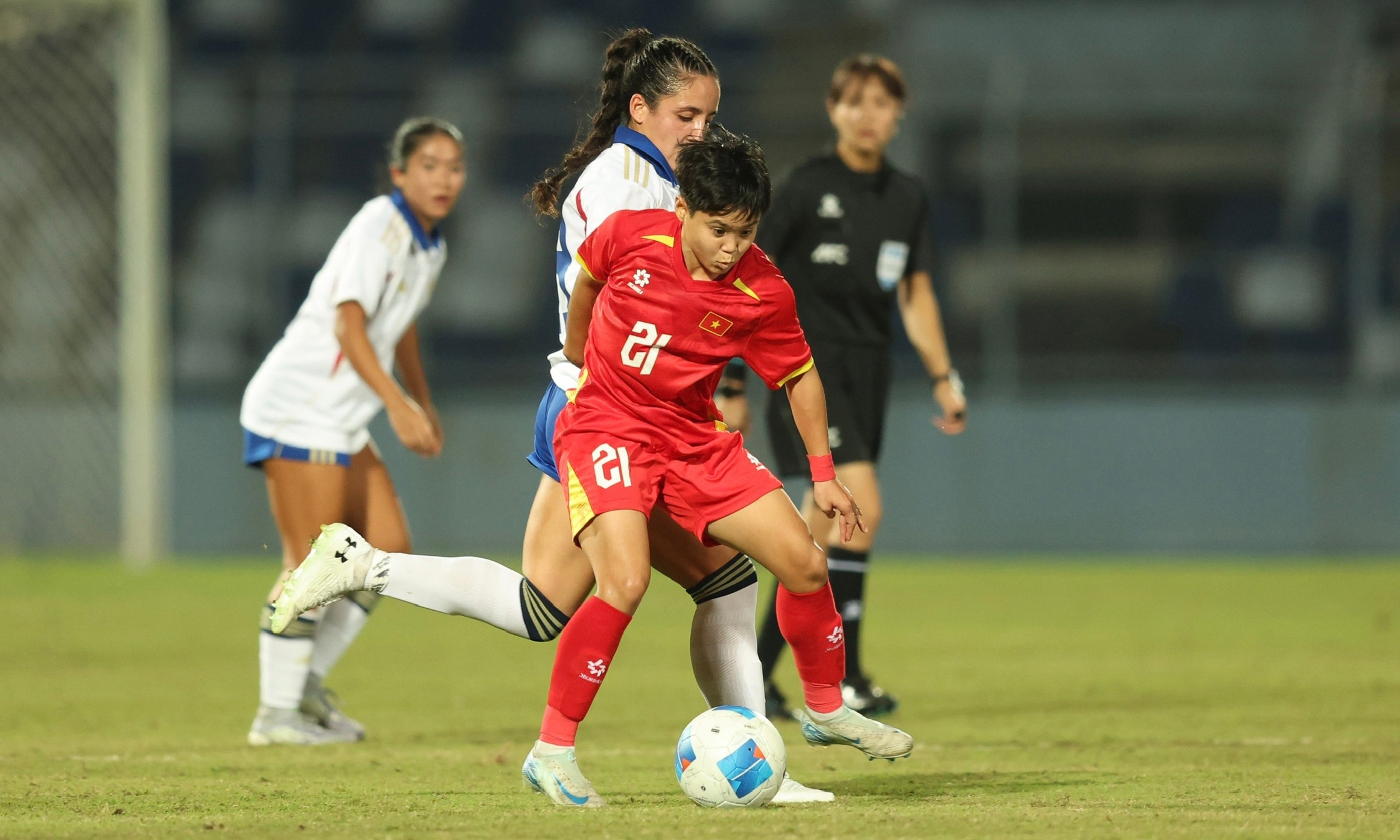 Đội tuyển nữ Việt Nam phải rút ra bài học từ thất bại trước Philippines ở vòng bảng.