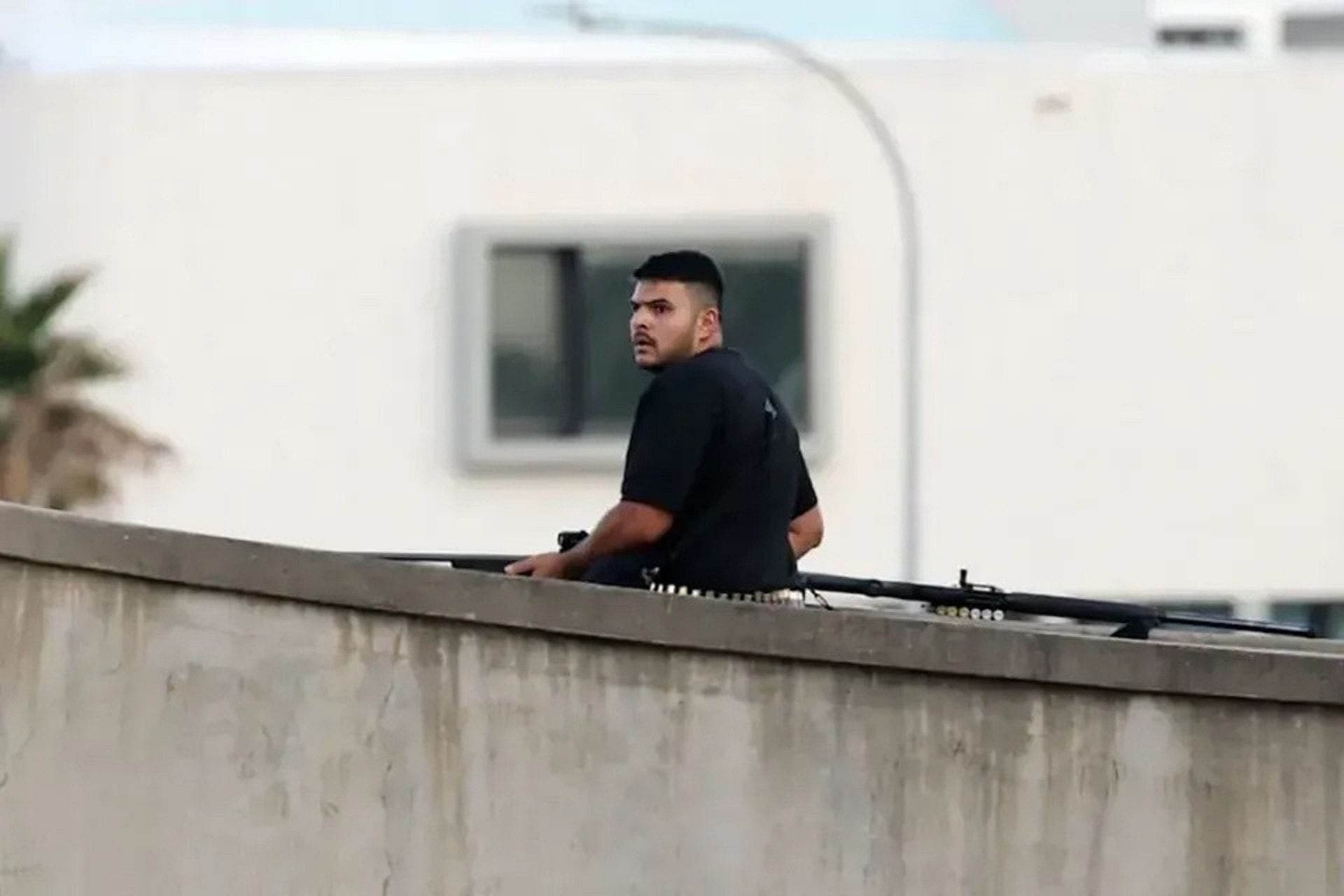 Nghi phạm Naveed Akram trong vụ xả súng Bondi Beach sẽ bị truy tố chính thức trong ngày 17/12. Ảnh: Sky News.