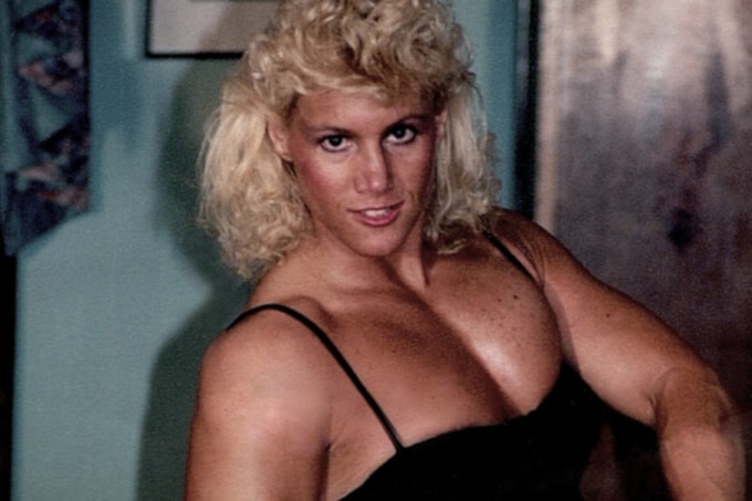 Sally McNeil bị đặt biệt danh công chúa cơ bắp, cô dâu lực lưỡng. Ảnh: Netflix