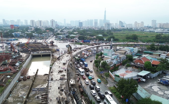 Công trường nút giao An Phú, tháng 11/2025. Ảnh: Quỳnh Trần