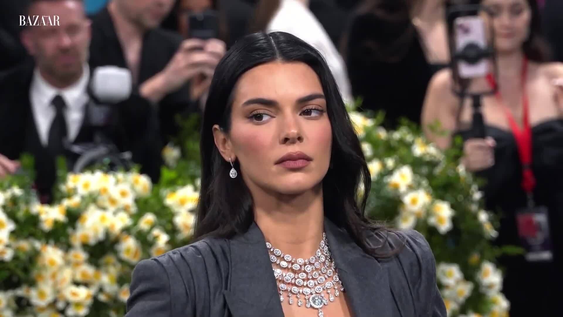 Kendall Jenner và các sao ở Met Gala 2025
