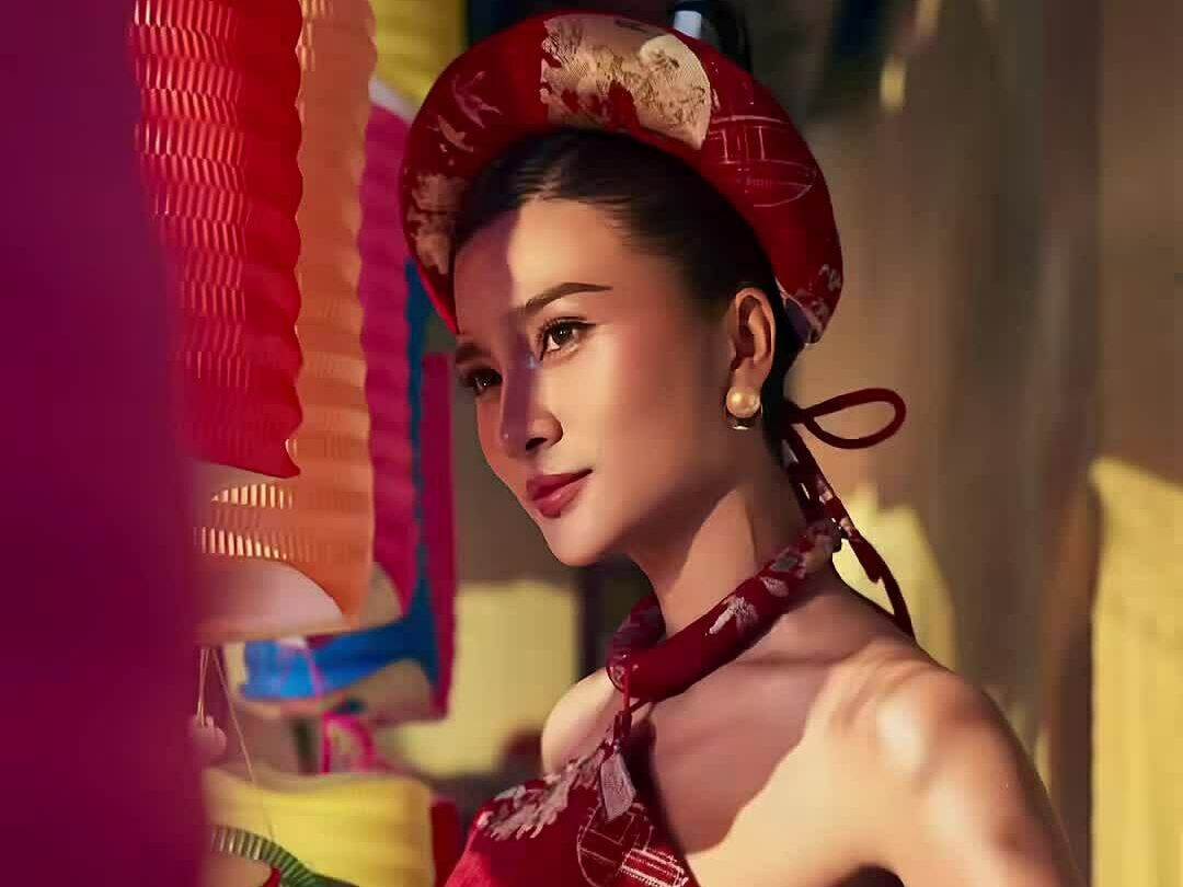 Kim Tuyến hóa nàng thơ trong mùa Trung Thu